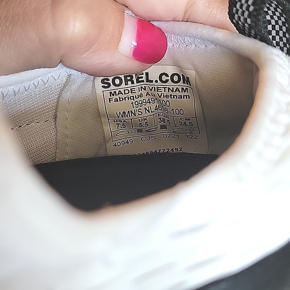 Sorel Sneakers sz 7.5 - Picture 3 of 3